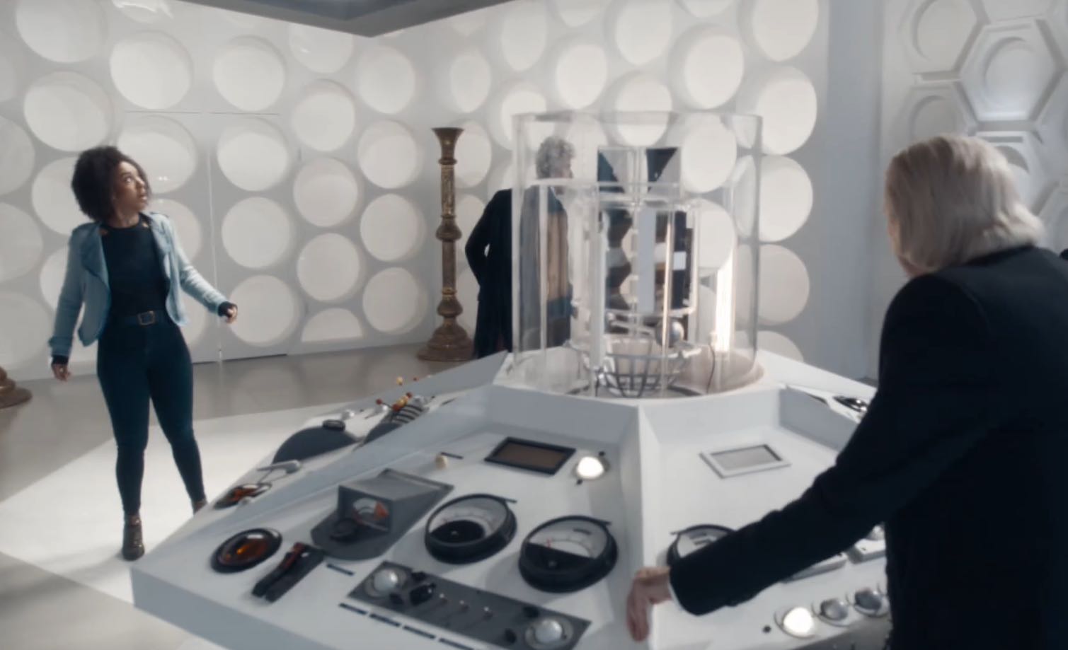Bill comes aboard the First Doctor's TARDIS. (TV: Twice Upon a Time [+]Loading...["Twice Upon a Time (TV story)"])