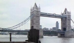 Tower Bridge.jpg