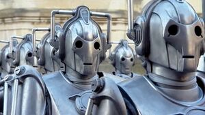 Cybermen formation Doomsday.jpg