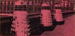 Several Daleks.