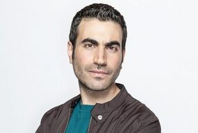 Brett Goldstein.jpg