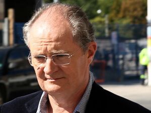 Jim Broadbent.jpg