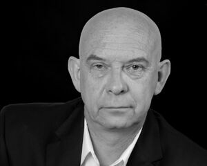 Doug Bradley.jpg