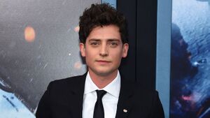 Aneurin Barnard.jpg