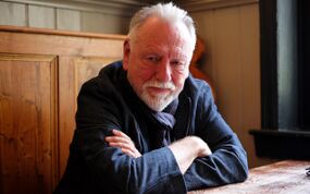 Kenneth Cranham.jpg