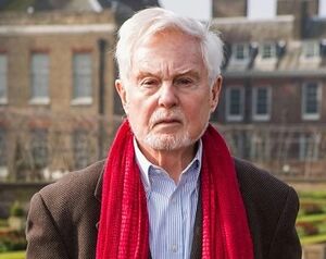 Derek Jacobi.jpg