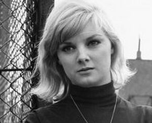 Anneke Wills.jpg