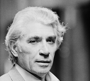 Frank Finlay.jpg