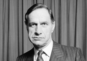 Geoffrey Palmer.jpg