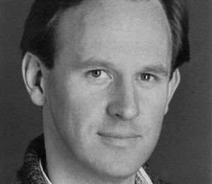 Peter-davison.jpg