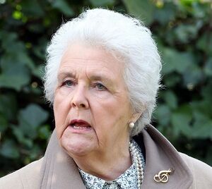 Stephanie Cole.jpg